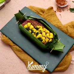 Nasi Merah Bakar Ayam Kemangi