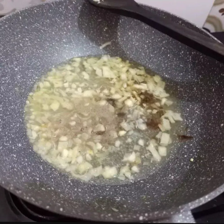 Step 4 Cah Kailan Bawang Putih