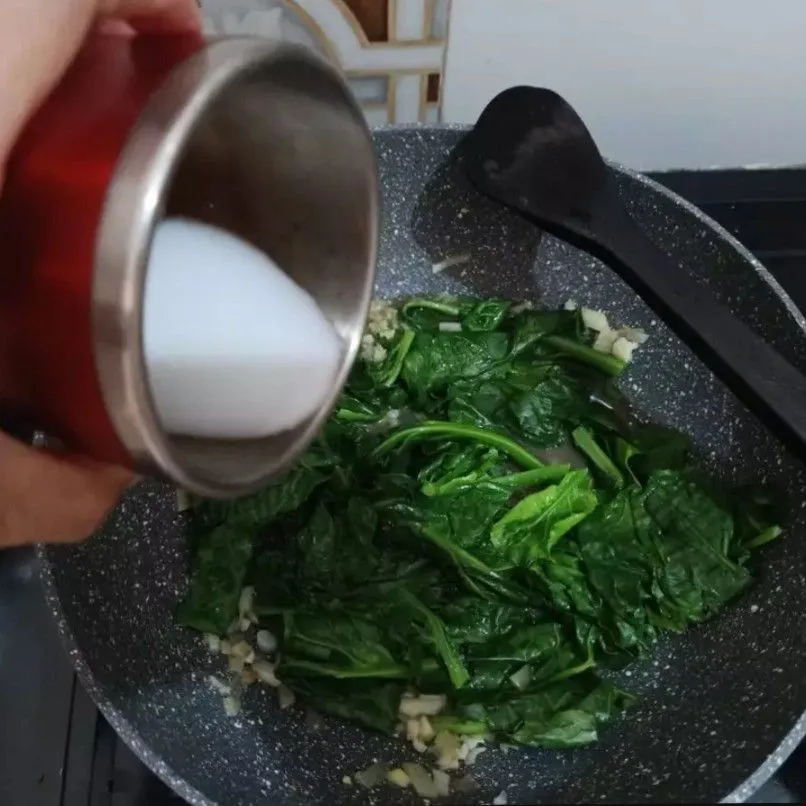 Step 5 Cah Kailan Bawang Putih