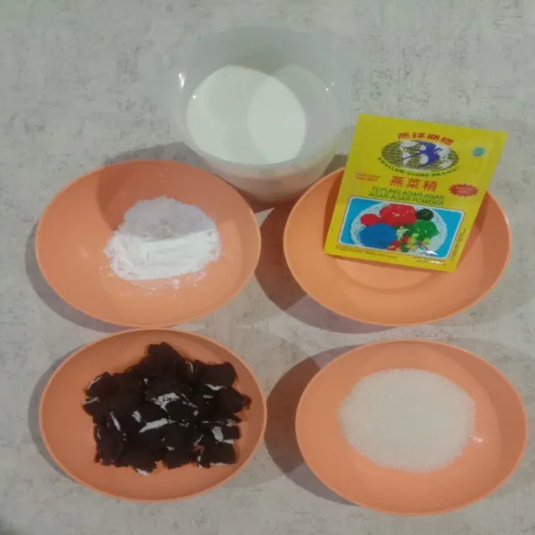 Siapkan semua bahan.