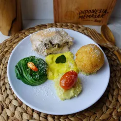 Kare Ayam Fusion Kroket Kelapa