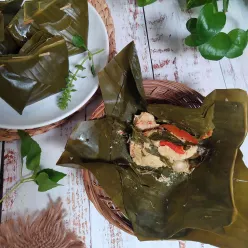 Bothok Ayam Tahu