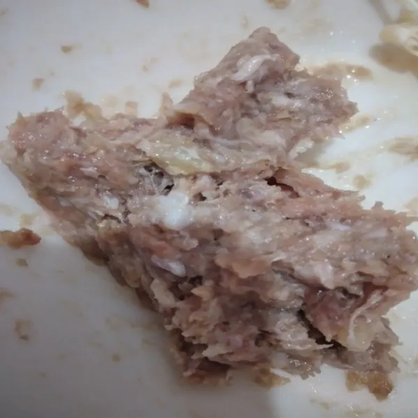 Campur semua bahan gulungan daging