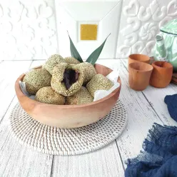 Onde Onde Pandan isi Choco Crunchy