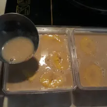 Tuang ke dalam wadah lagi.