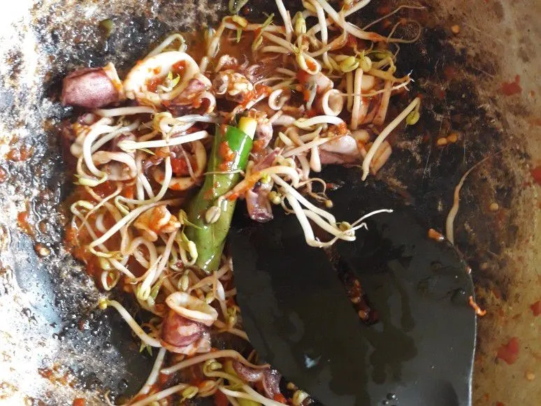 Step 5 Mie Goreng Cumi Pedas