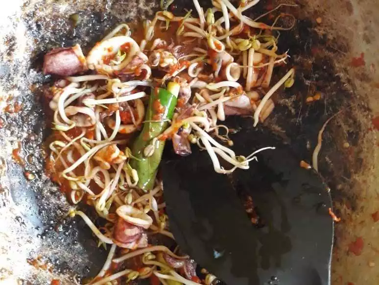 Step 5 Mie Goreng Cumi Pedas