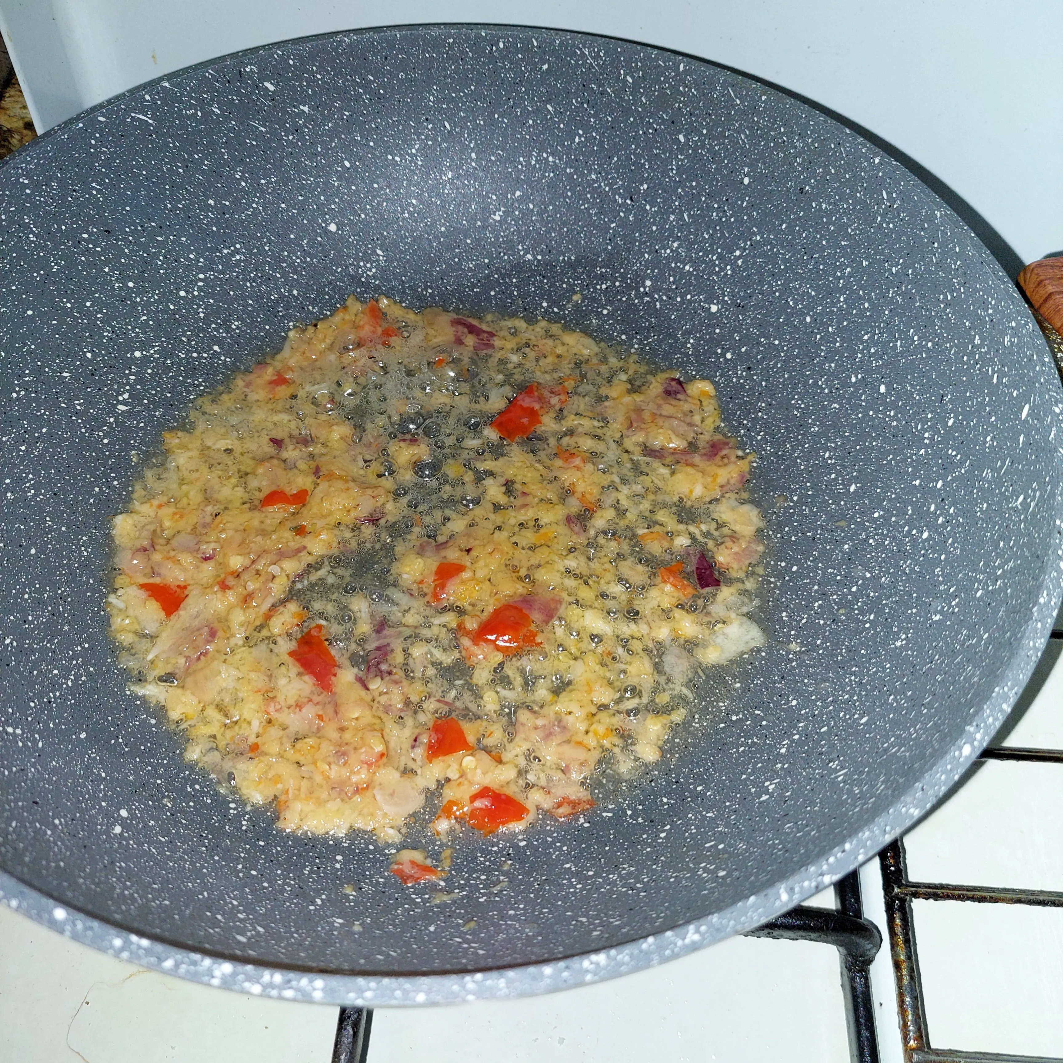 Step 5 Oseng Kenikir Lobak