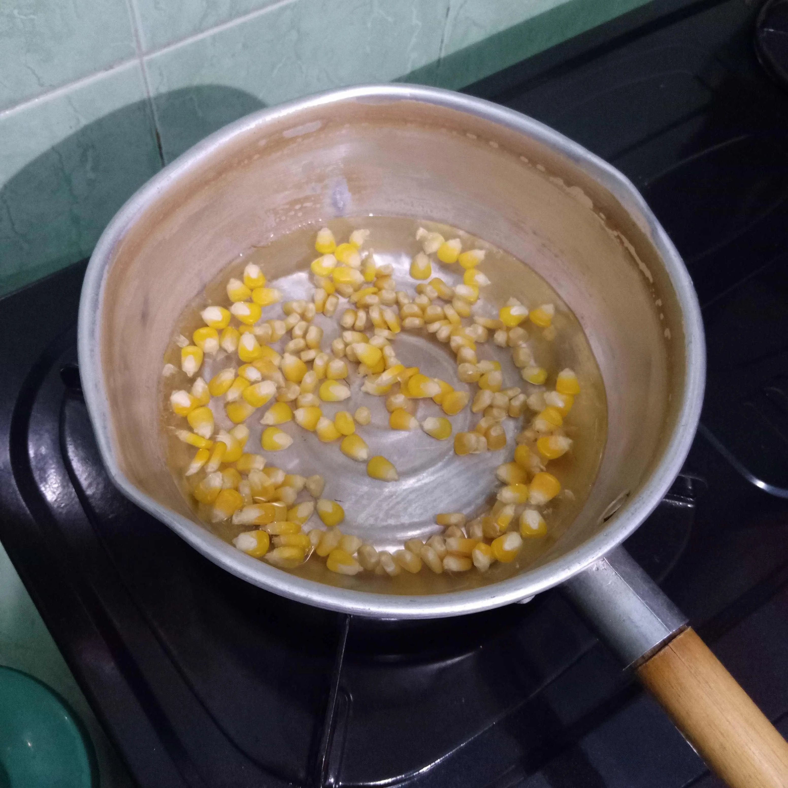 Step 1 Omelet Jagung Manis