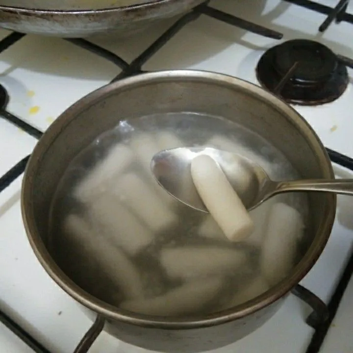 Step 2 Tteokbokki Telur Keju Pedas