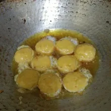 Goreng hingga matang kecokelatan