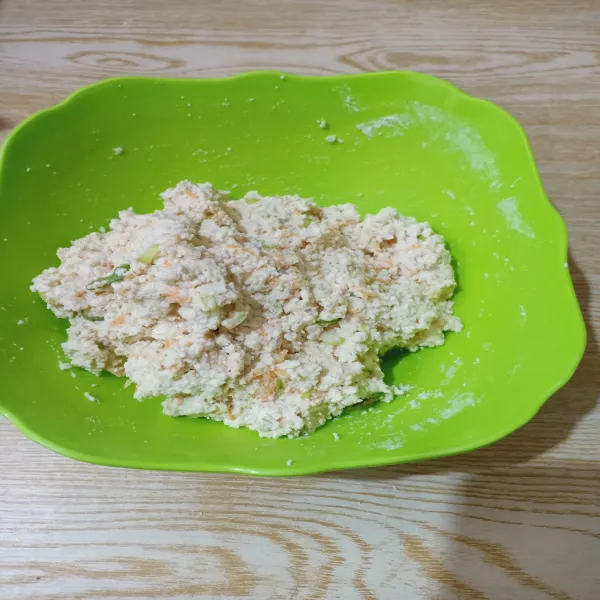 Aduk hingga tercampur semua lalu cek rasa.