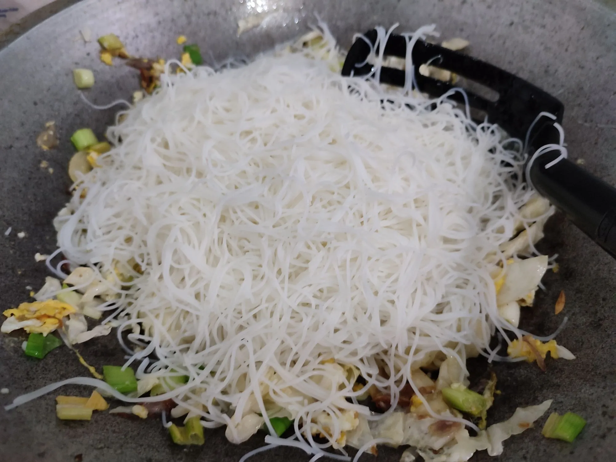 Step 6 Bihun Goreng Bumbu Iris
