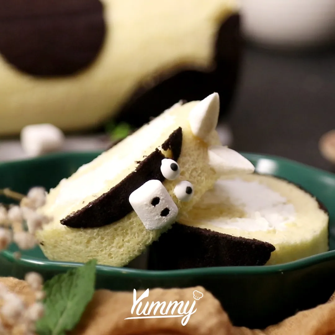Milky Moo Cheese Roll Cake