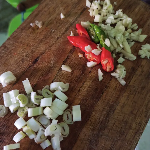 Resep Tumis Kering Bakso Sederhana Rumahan Di Yummy App