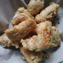 Setelah matang, lalu angkat dan tiriskan. Kemudian sajikan.