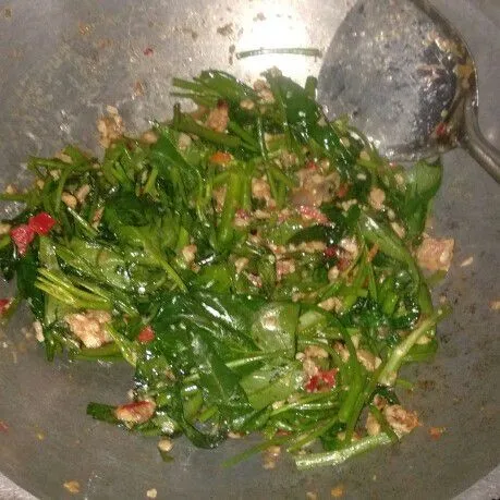 Step 5 Kangkung Sambal Tempe
