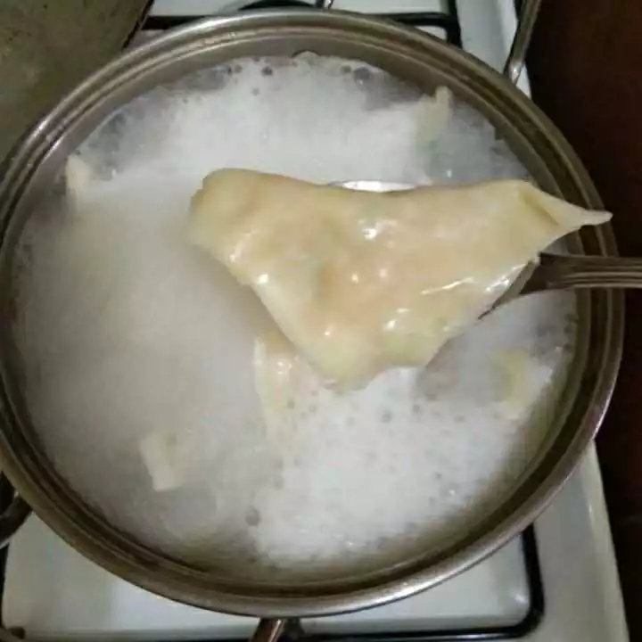 Step 6 Pangsit Chilli Oil