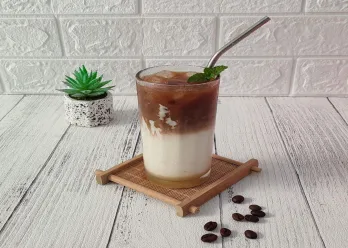 Vietnamese Yogurt Coffee (Kopi Yogurt)