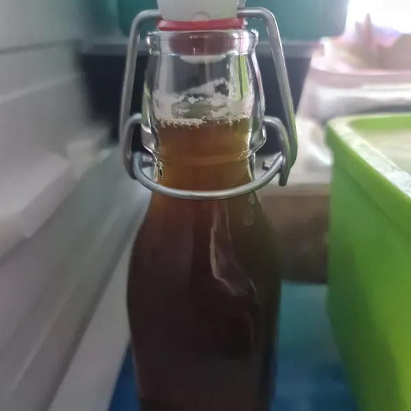 Simpan di dalam kulkas selama 4 jam, cold brew coffee siap digunakan.