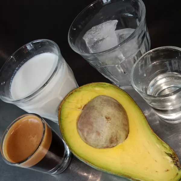 siapkan semua bahan tersebut