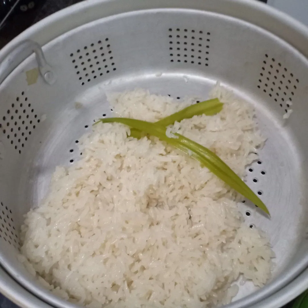 Step 3 Mango Sticky Rice