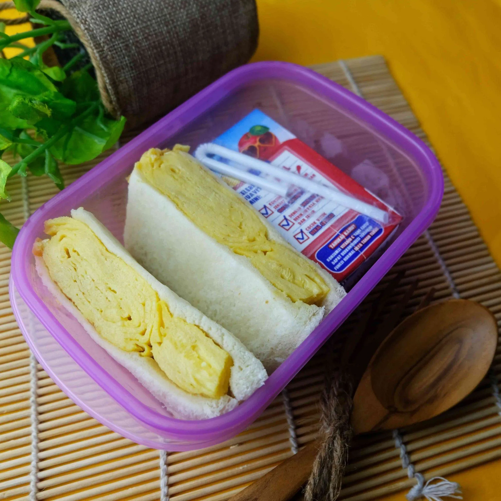 Tamagoyaki Sando Dadar Sandwich