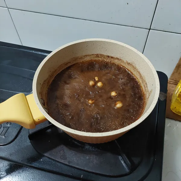 Rebus sampai mendidih