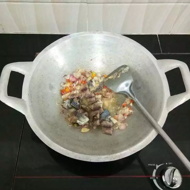 Step 3 Tumis Taoge Ikan Asin
