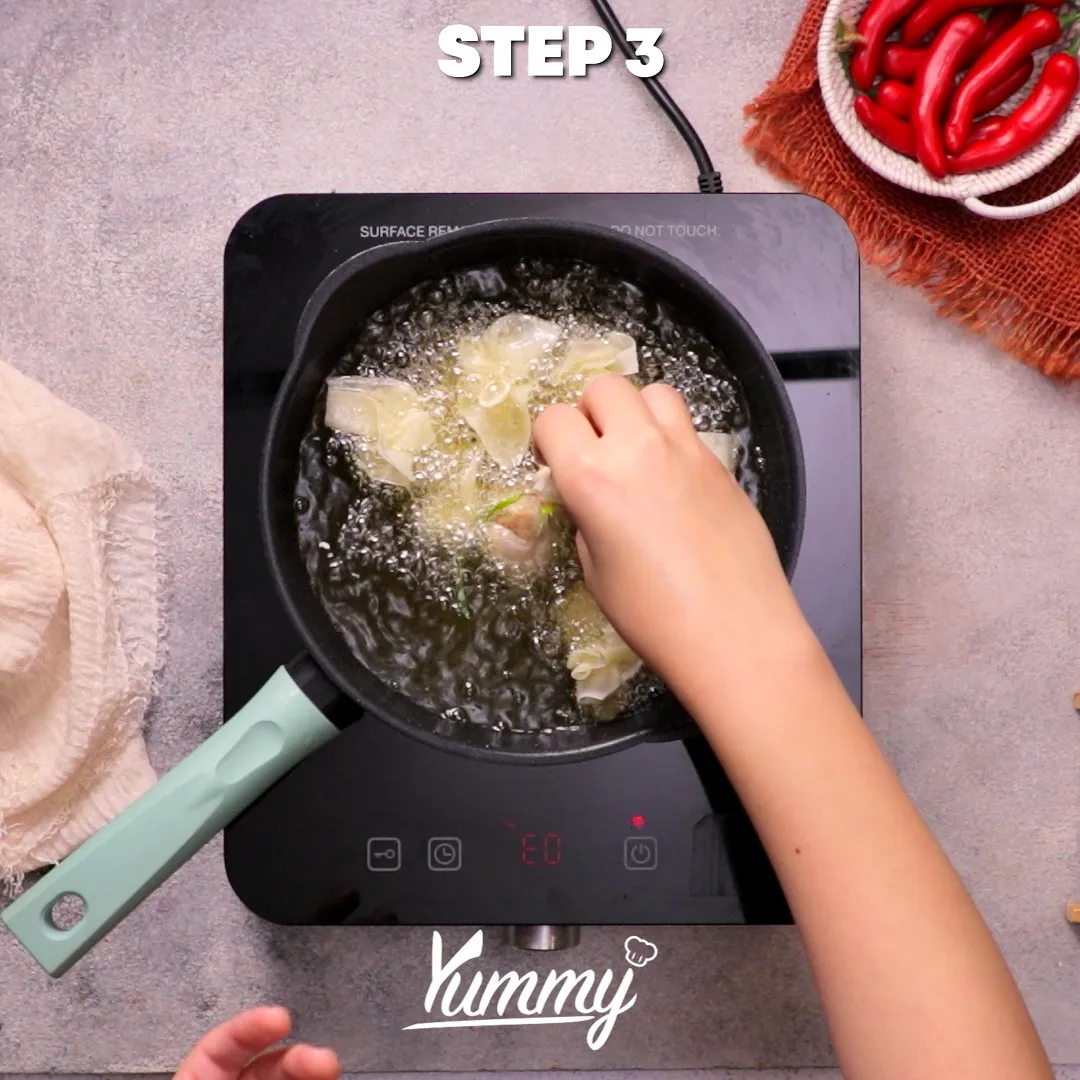 Step 3 Thai Fried Money Bag
