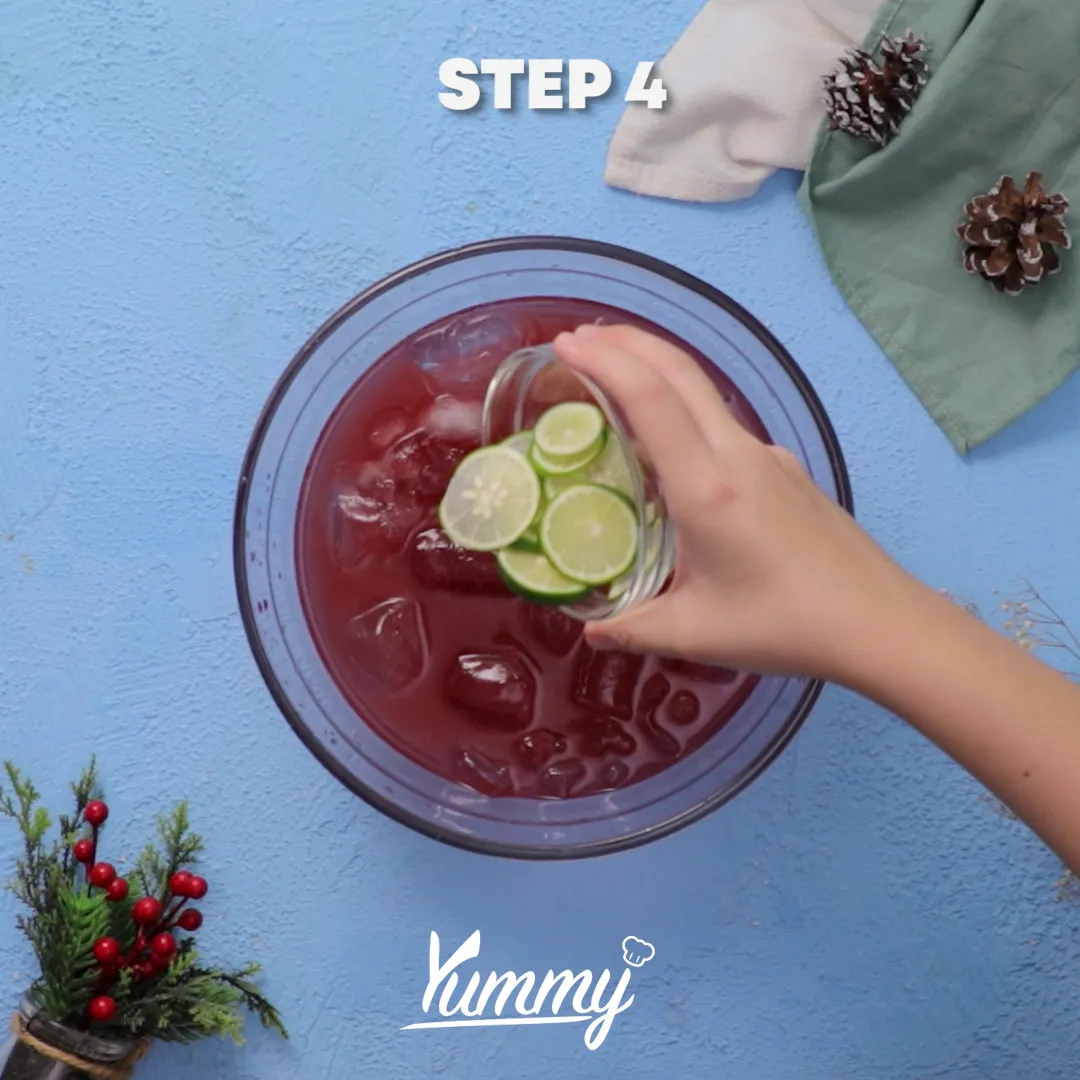 Step 4 Christmas Punch