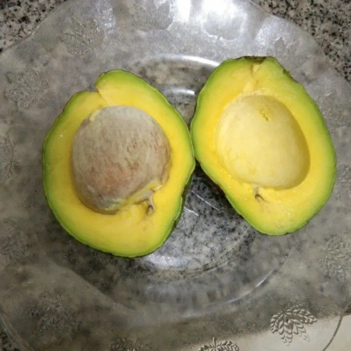 Step 1 Roti Alpukat Madu