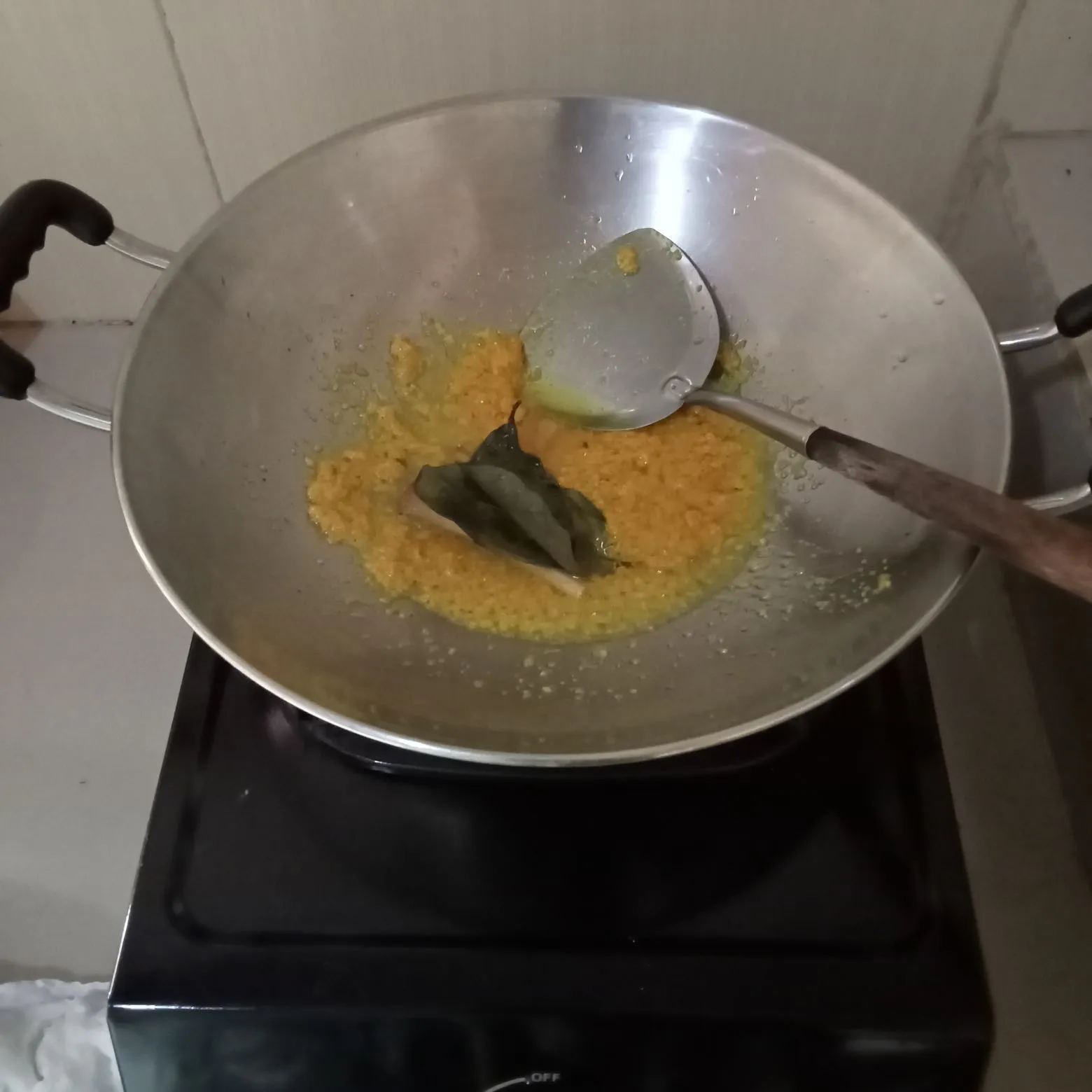 Step 4 Daun Singkong Kuah Kuning