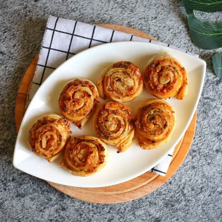 Pizza Gulung Puff Pastry