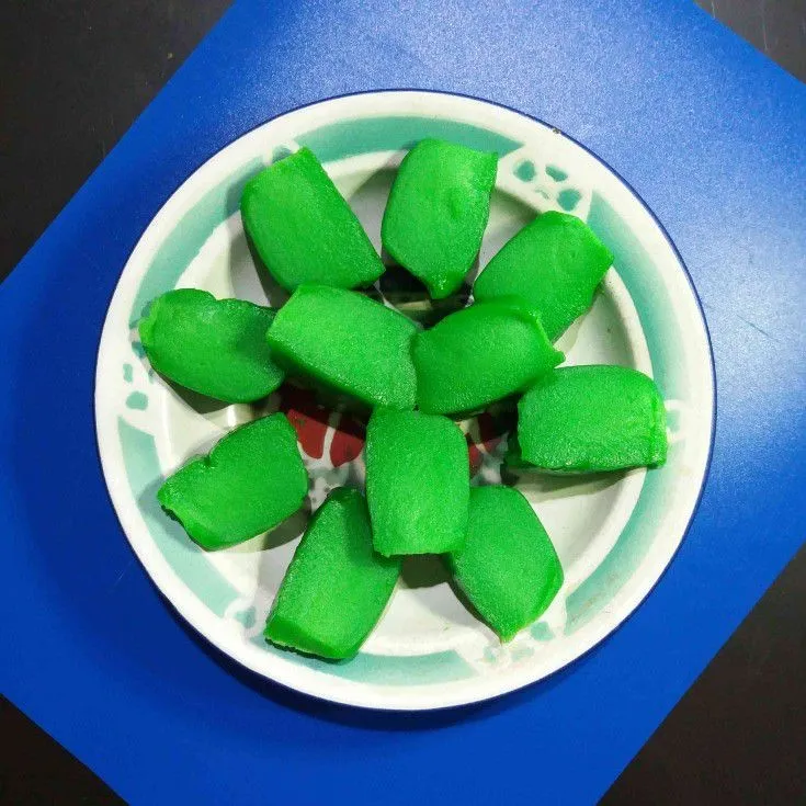 Kue Keranjang Pandan