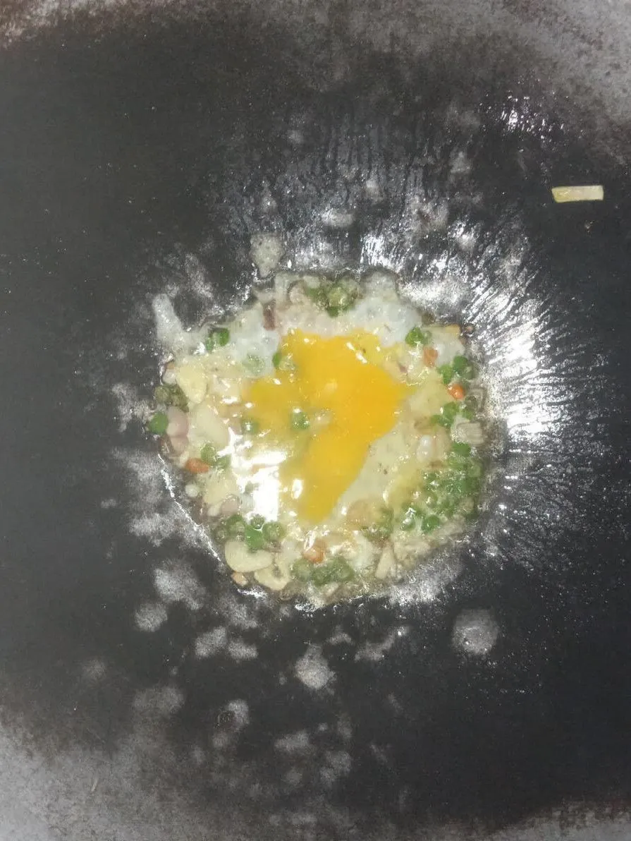 Step 3 Mie Nyemek Supermi Nutrimi Goreng