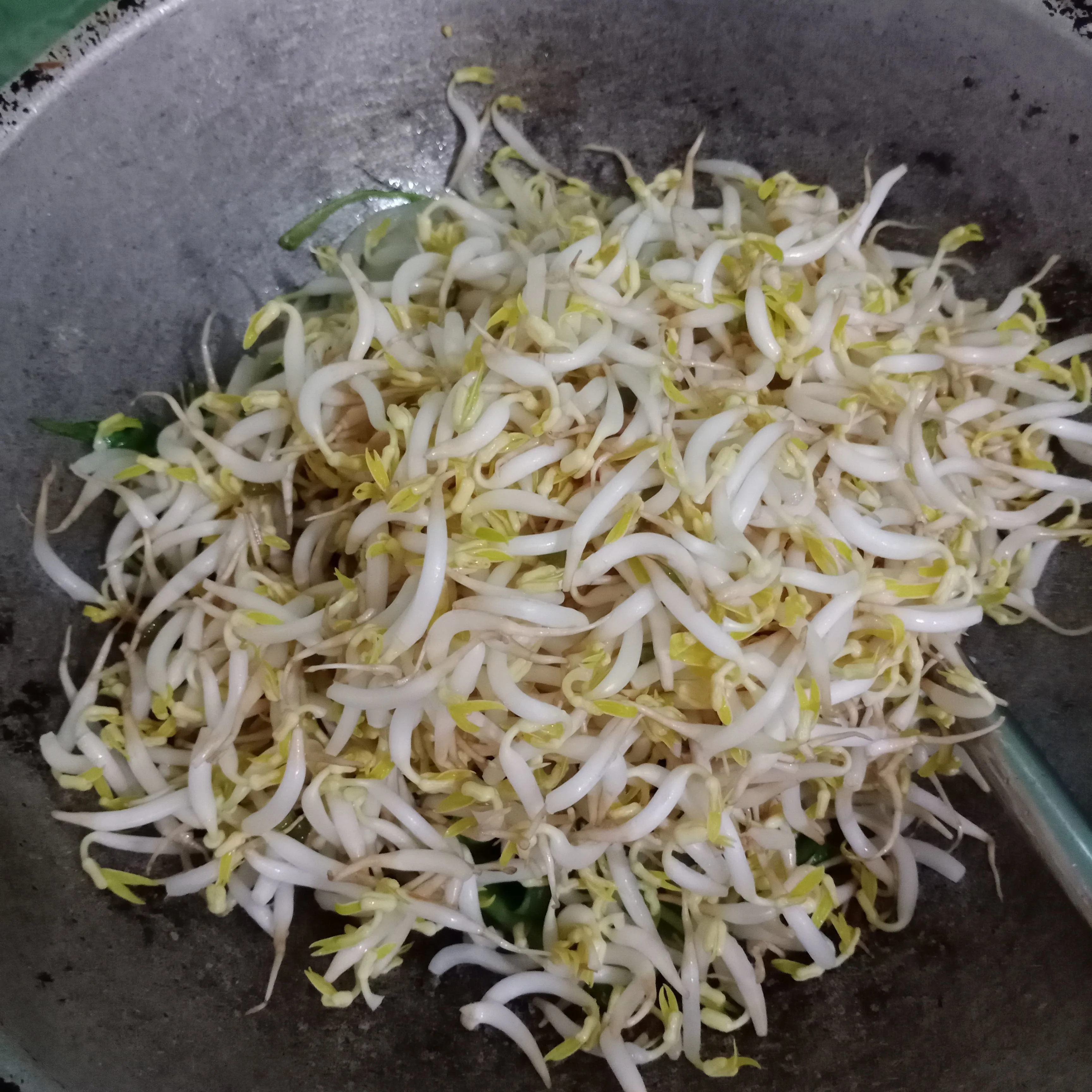 Step 3 Cah Kangkung Toge