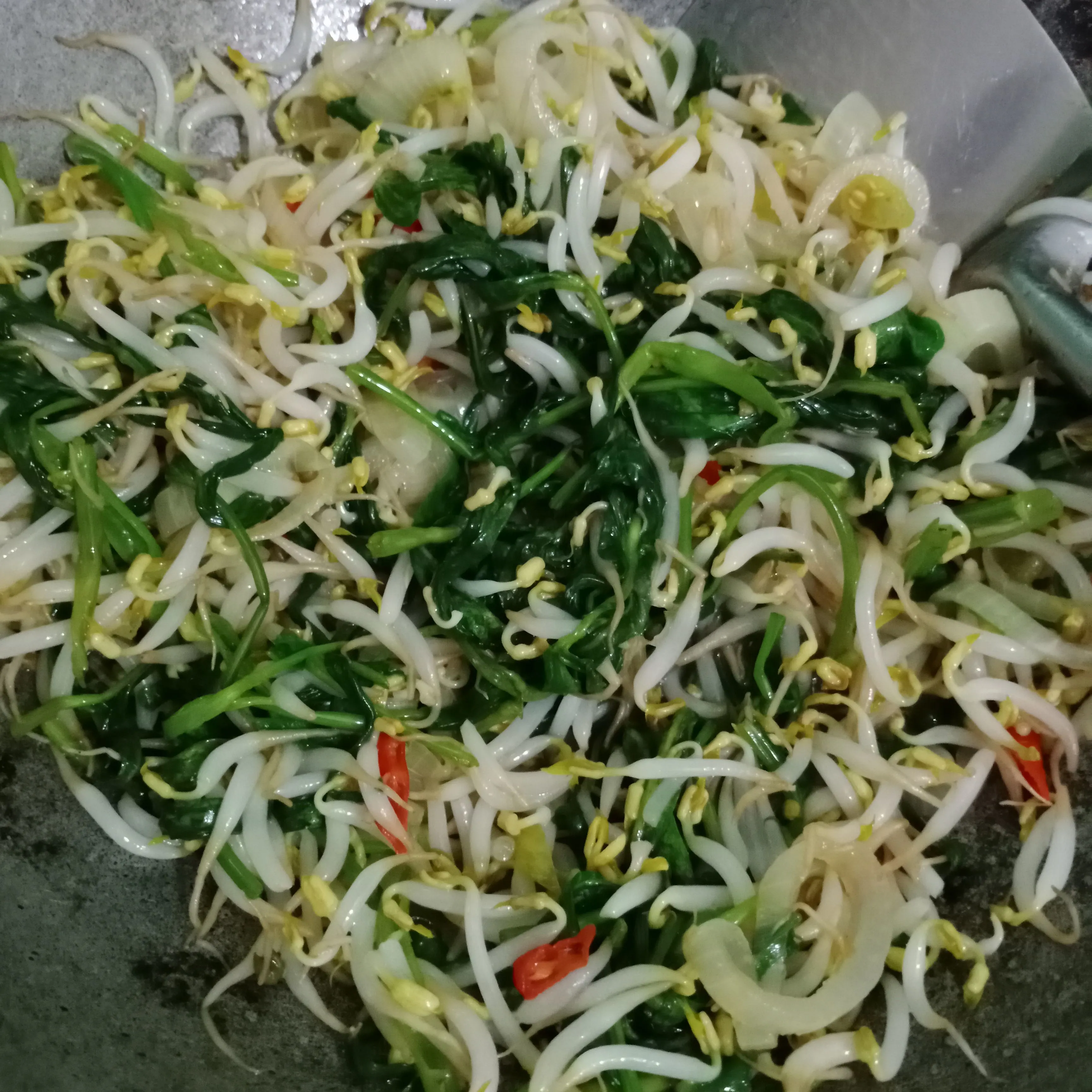 Step 5 Cah Kangkung Toge