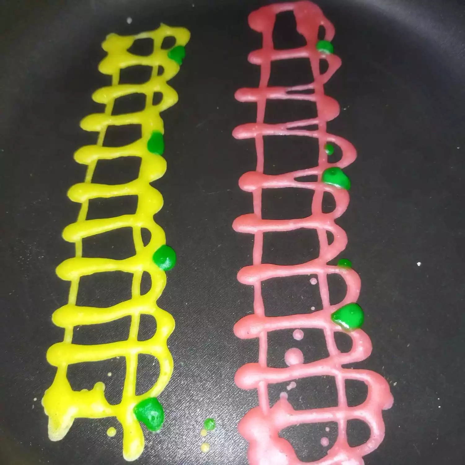 Step 7 Roti Jala Mawar