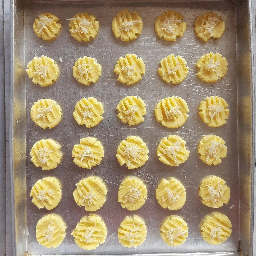 Step 5 Cookies Maizena Keju