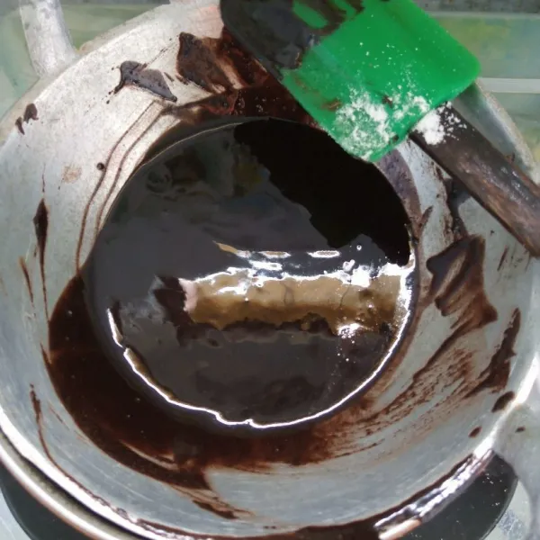 Cicipi rasanya, lalu angkat dan sajikan.