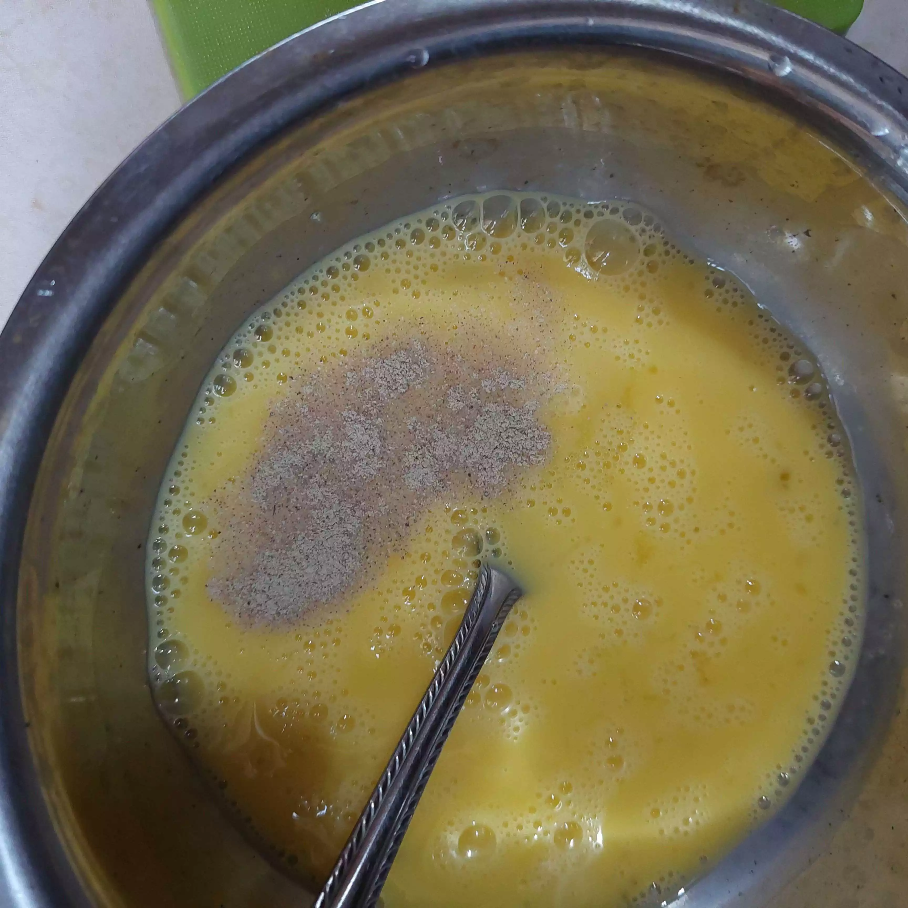 Step 2 Telur Dadar Daun Kelor