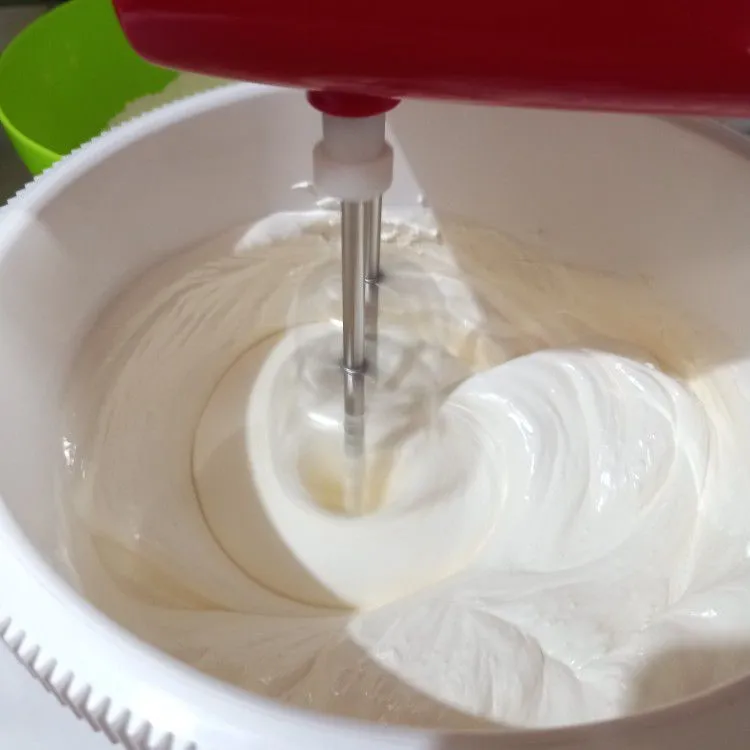 Step 1 Bolu Kukus Semangka