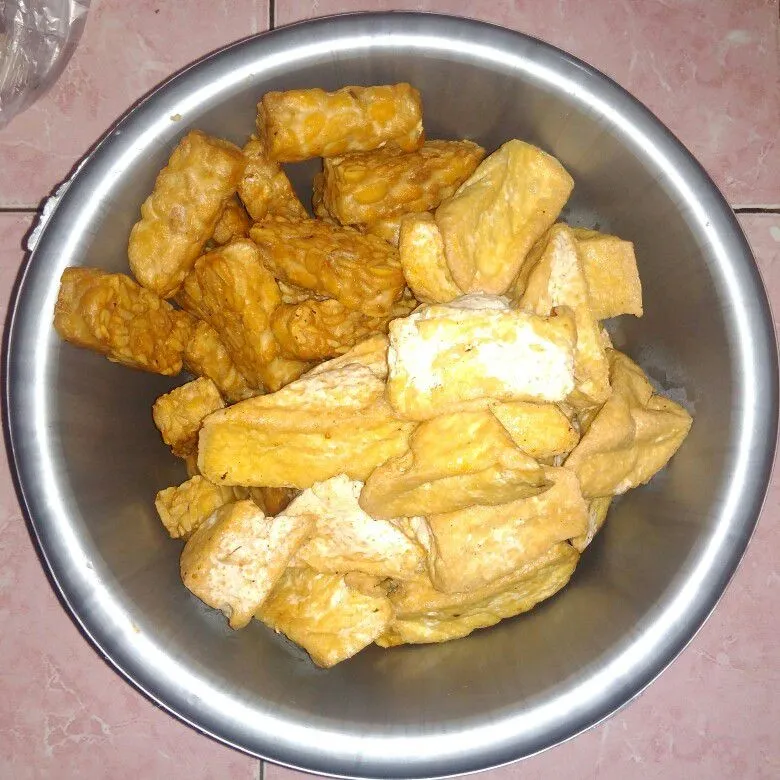 Step 1 Tahu Tempe Bumbu Bali