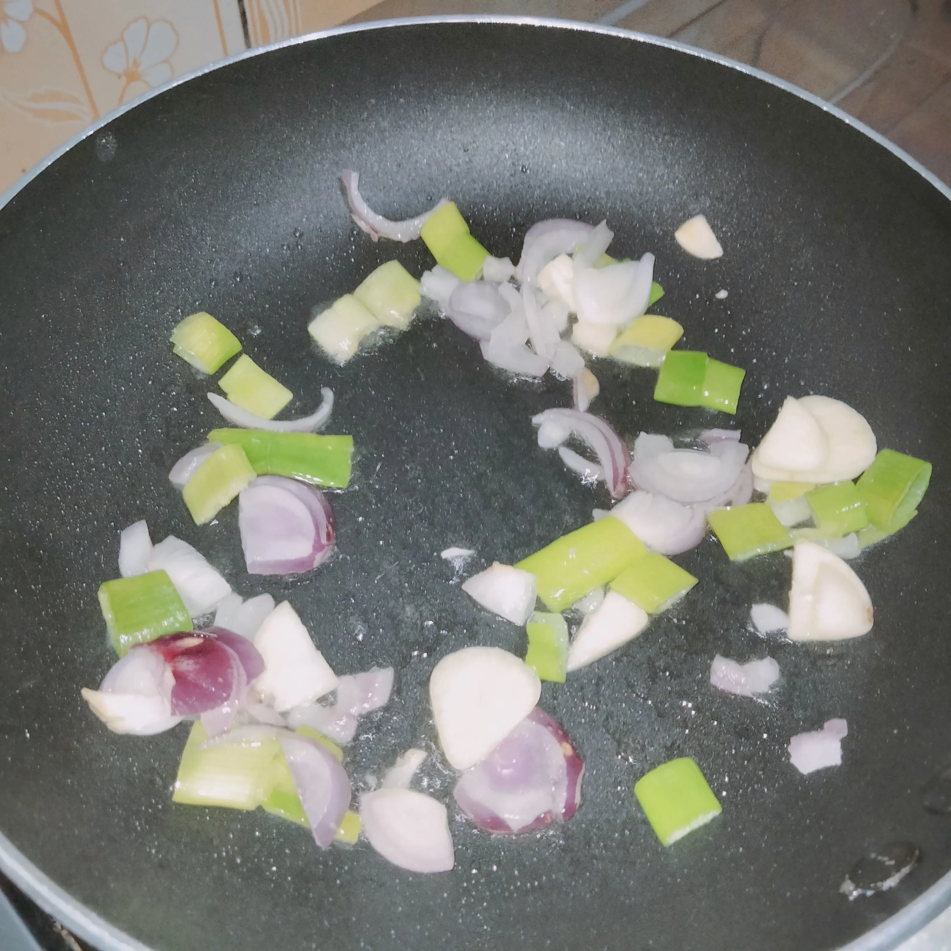 Step 3 Tumis Kol Ungu Telur