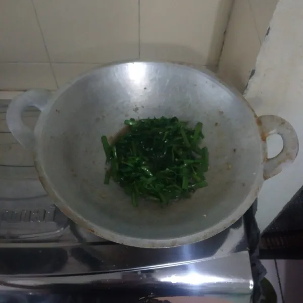 Sajikan.