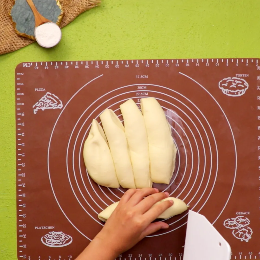 Step 3 Adonan Bakpao (Bao)