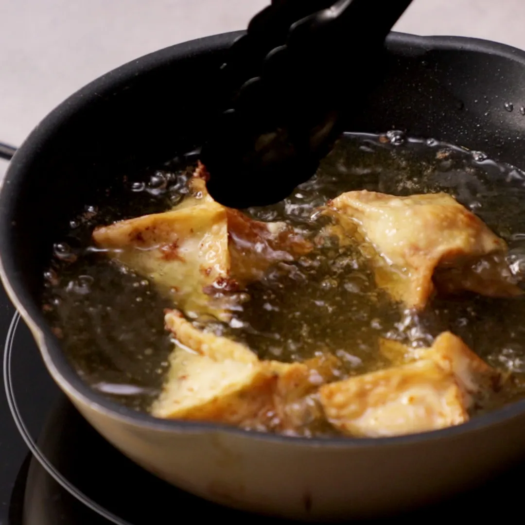 Step 4 Crab Rangoon (Pangsit Kepiting)