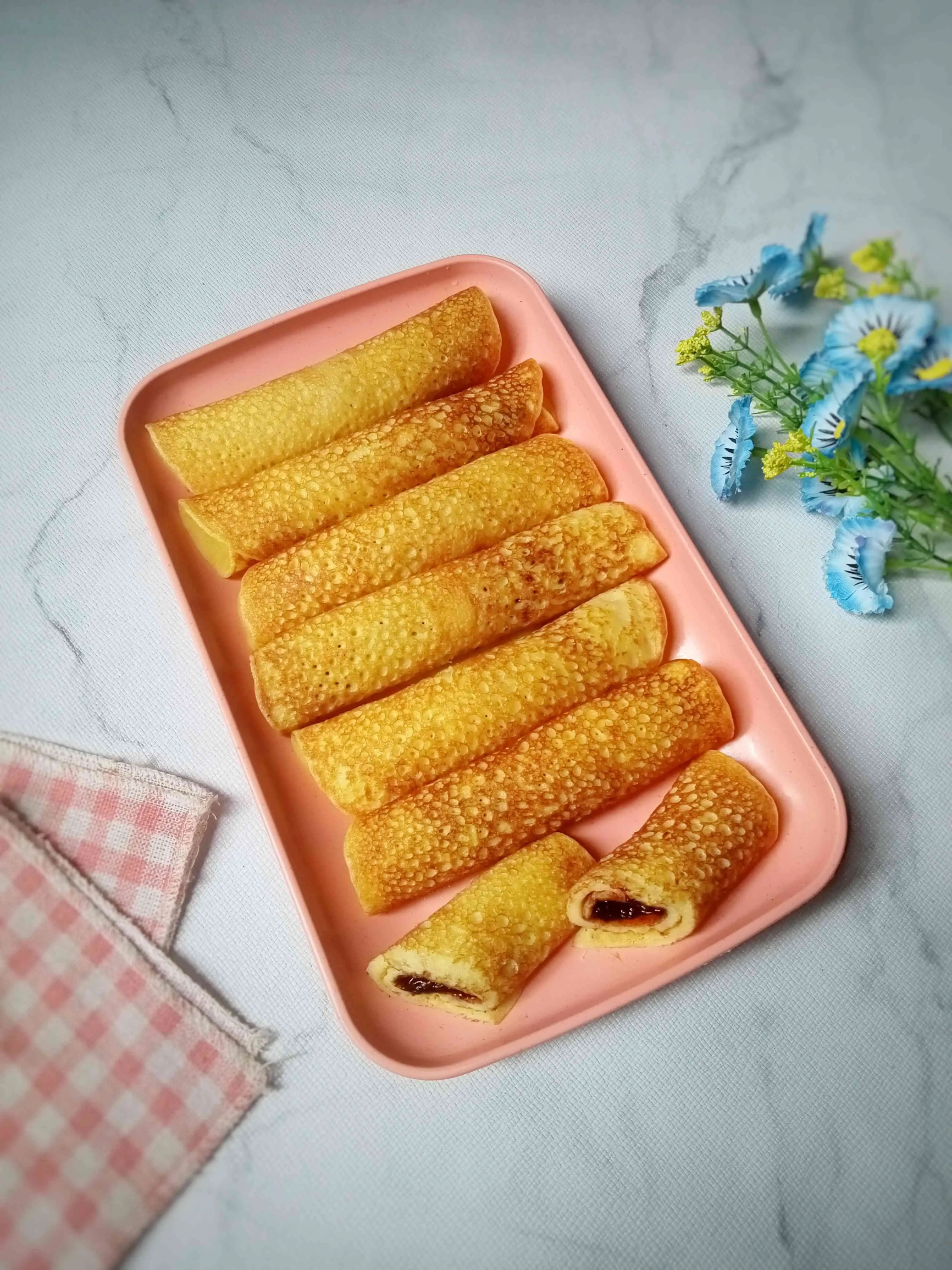 Serabi Gulung Labu Kuning