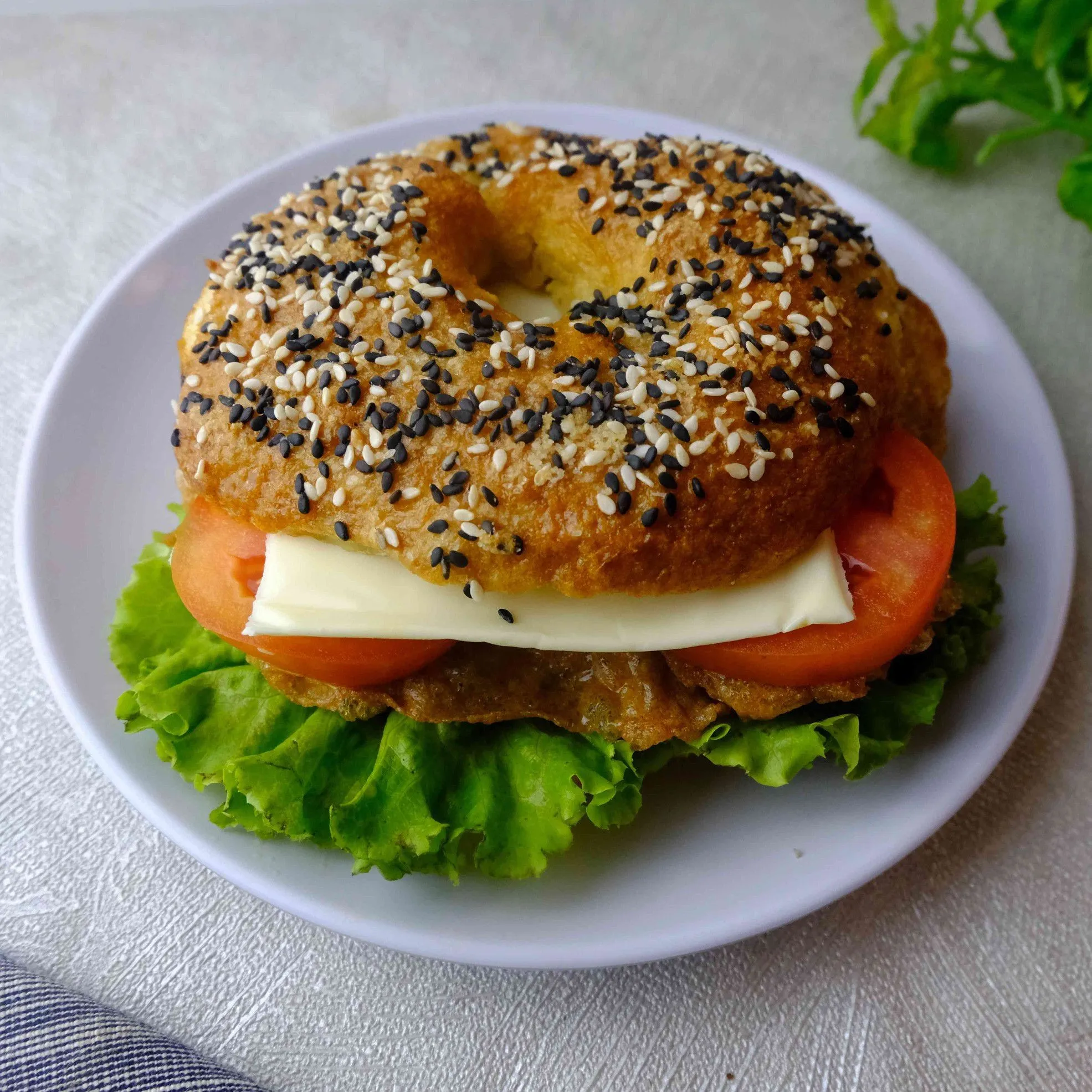 Burger Bagel Telur Dadar